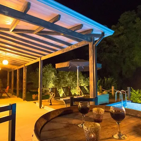Keyf Inlice, 4 Bedroom, Large Pool And Fully Pricacy Garden And Pool Inlice