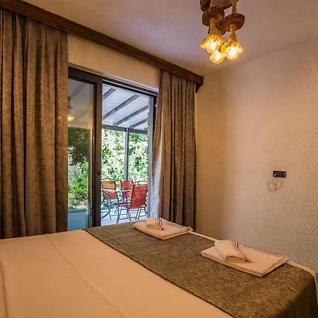 Keyf Inlice, 4 Bedroom, Large Pool And Fully Pricacy Garden And Pool * Inlice