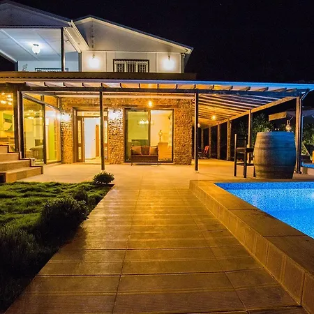 Keyf Inlice, 4 Bedroom, Large Pool And Fully Pricacy Garden And Pool Villa Inlice